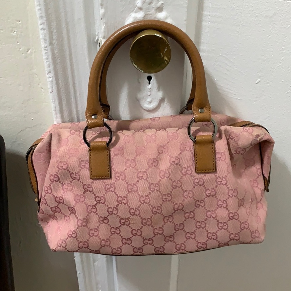 Authentic gucci small handbag